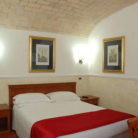 מלון Relais Patrizi 4*