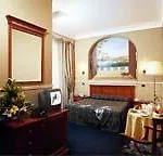 Relais Patrizi 4*