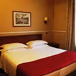 Ξενοδοχείο Relais Patrizi 4*